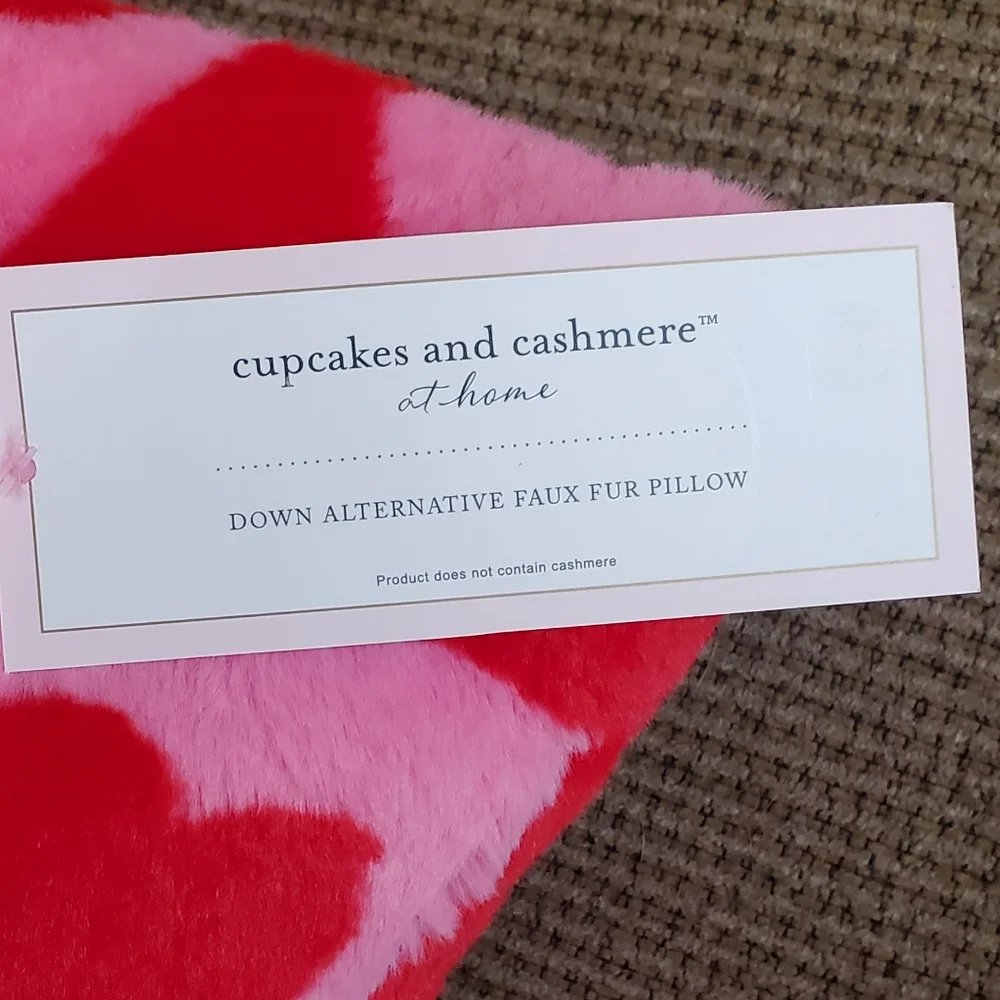 NWT cupcakes & cashmere Faux Fur Checkered Heart Pillow, 20